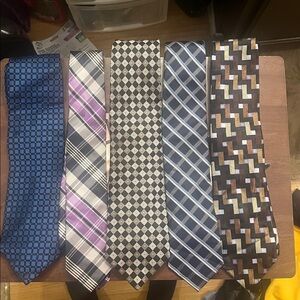 EUC 5 Men's Assorted Ties Set - Classic Patterns